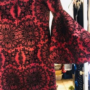 Dress Venus bat sleeves size 12